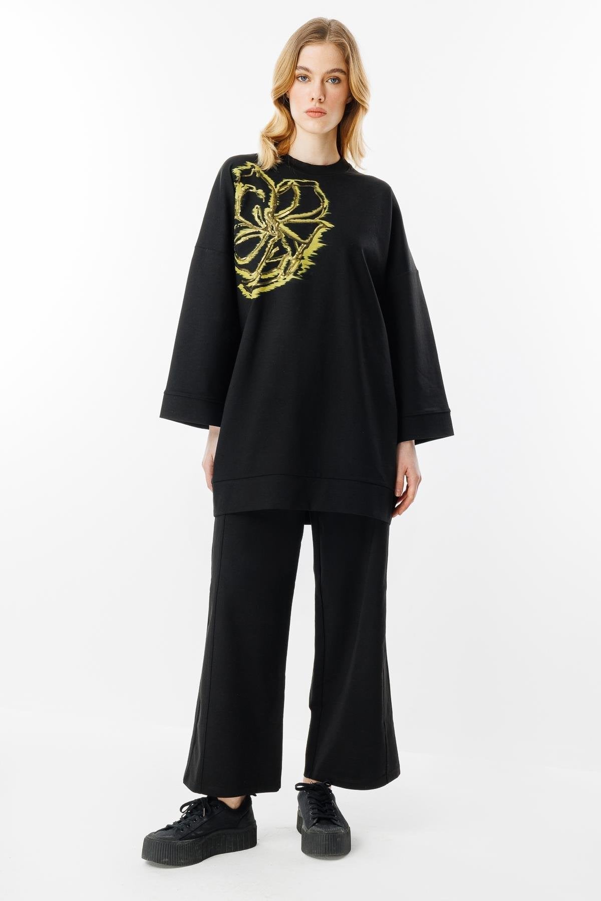 Ghisa Baskı Detaylı Takım