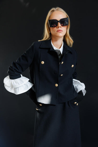 Ghisa Düğme Detaylı Takım