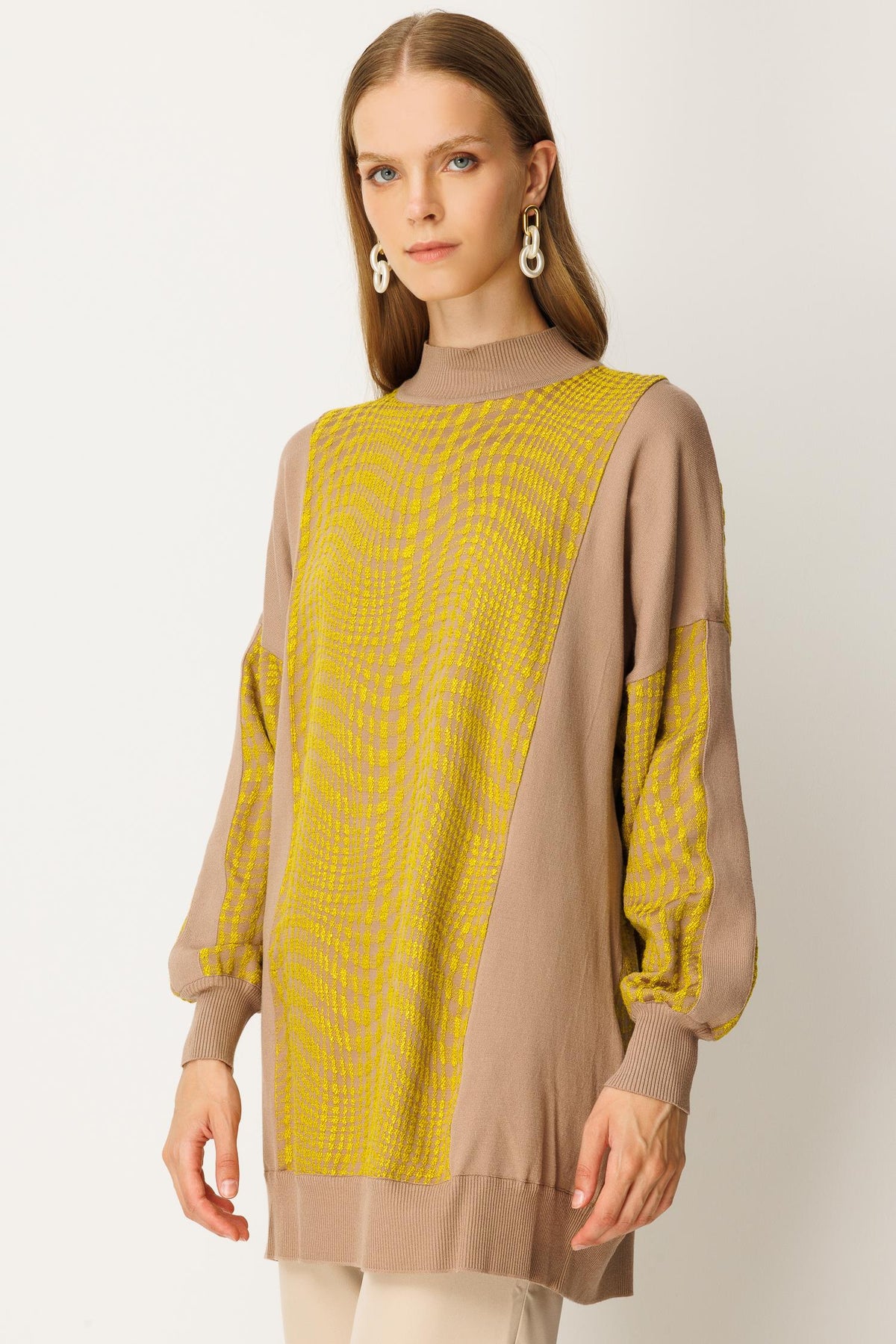 Ghisa Tunik